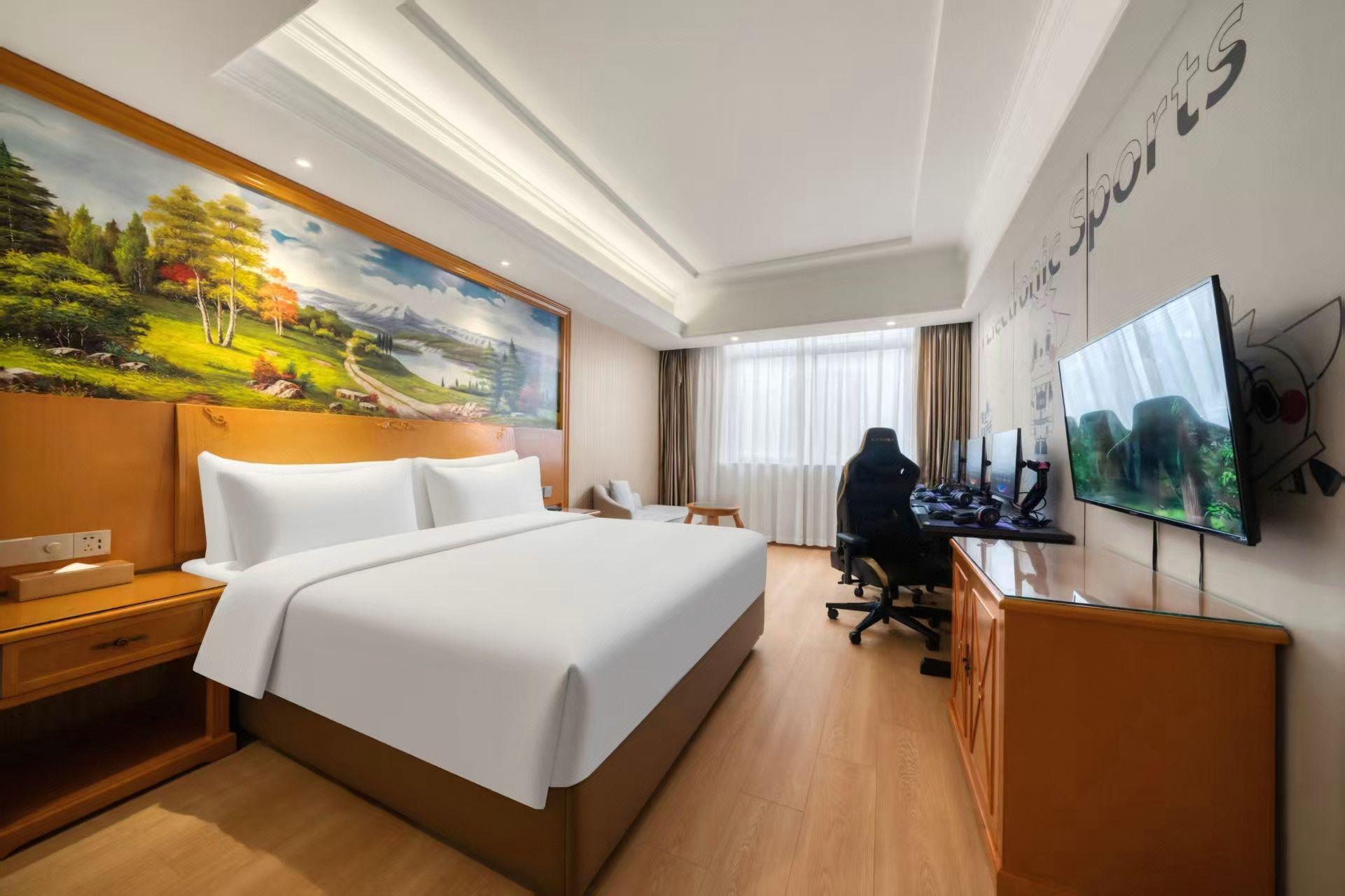 Vienna Hotel (Shanghai Sijing Metro Station) 16/45