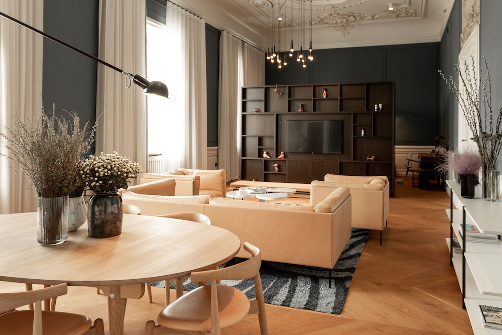 Nobis Copenhagen 49/56