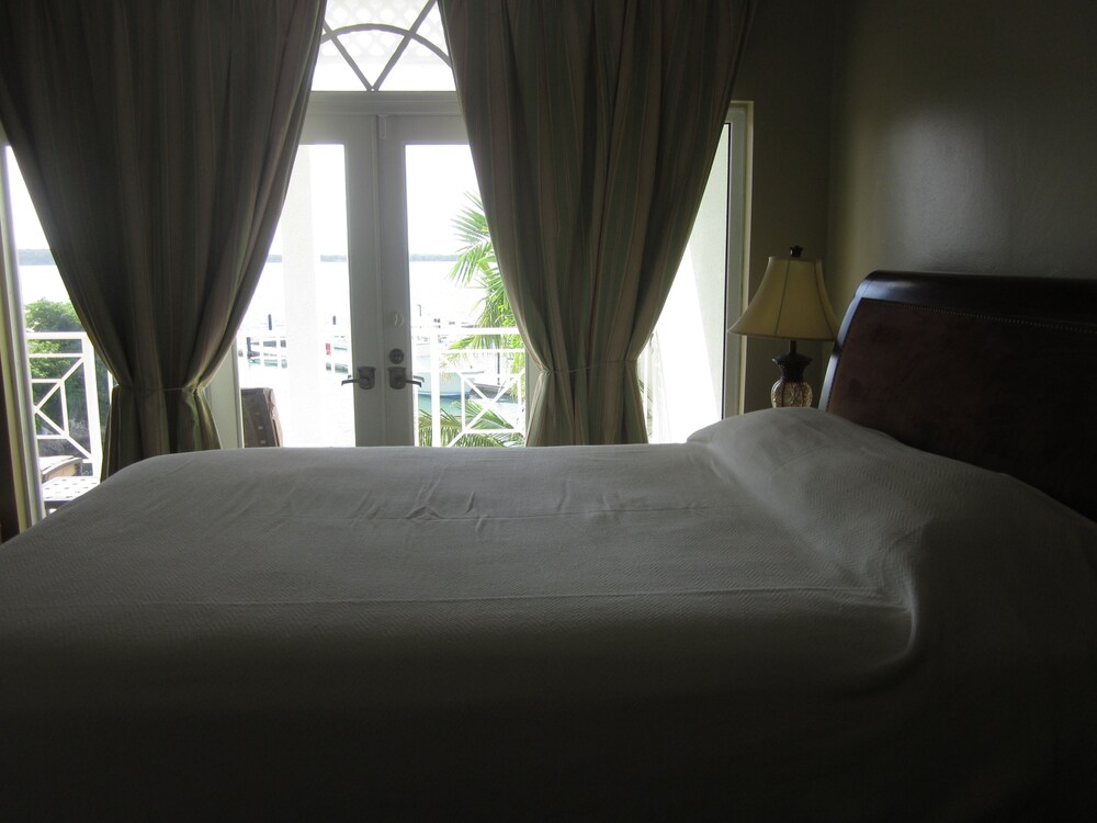 February Point Resort Estates Bb1 12/50