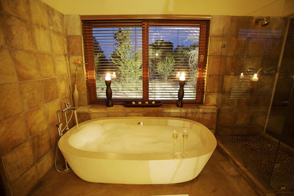 Elephant Plains Game Lodge 31/31