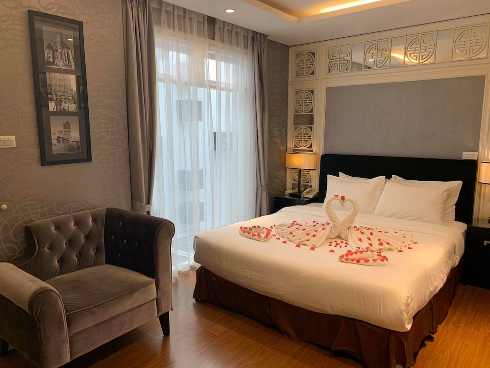Classy Boutique Hotel 11/35
