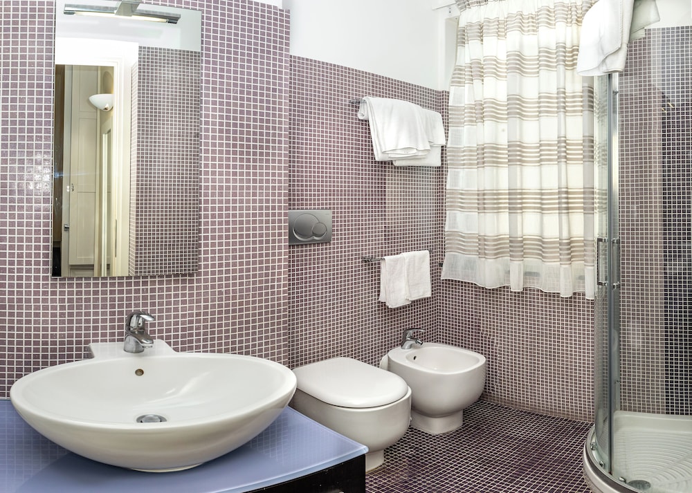 BLUROOMS 41/45