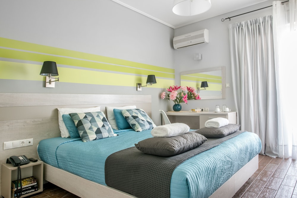 Myrto Hotel 52/90