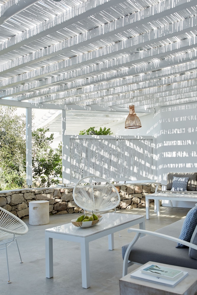 Milos Breeze Boutique Hotel 3/50