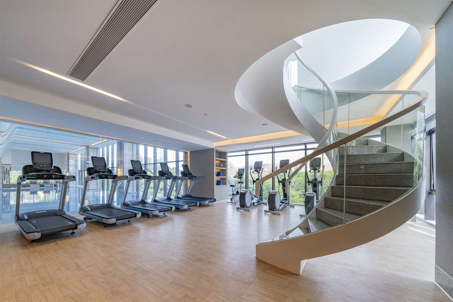 DoubleTree by Hilton Shenzhen Nanshan Hotel and Residences 28/45