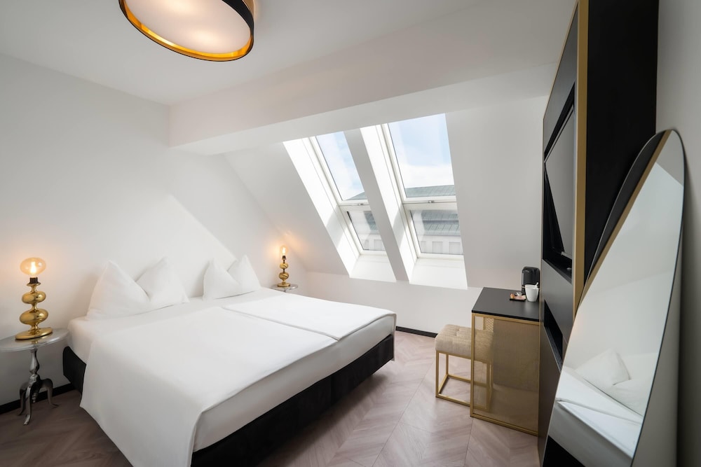 elaya hotel vienna city center, Trademark by Wyndham 12/38