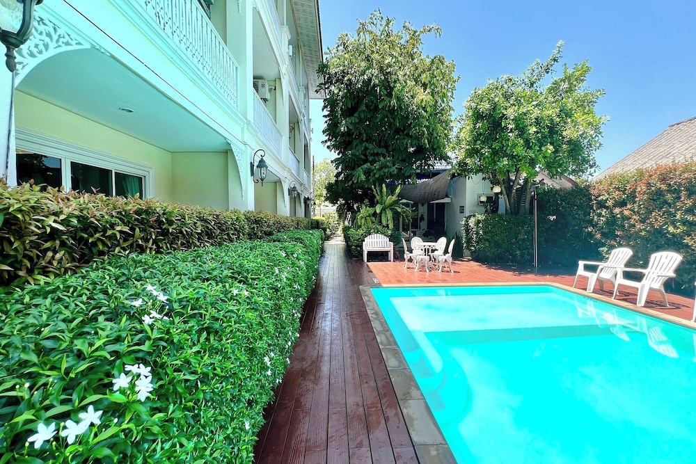 Phuhunsa Boutique Hotel 35/43