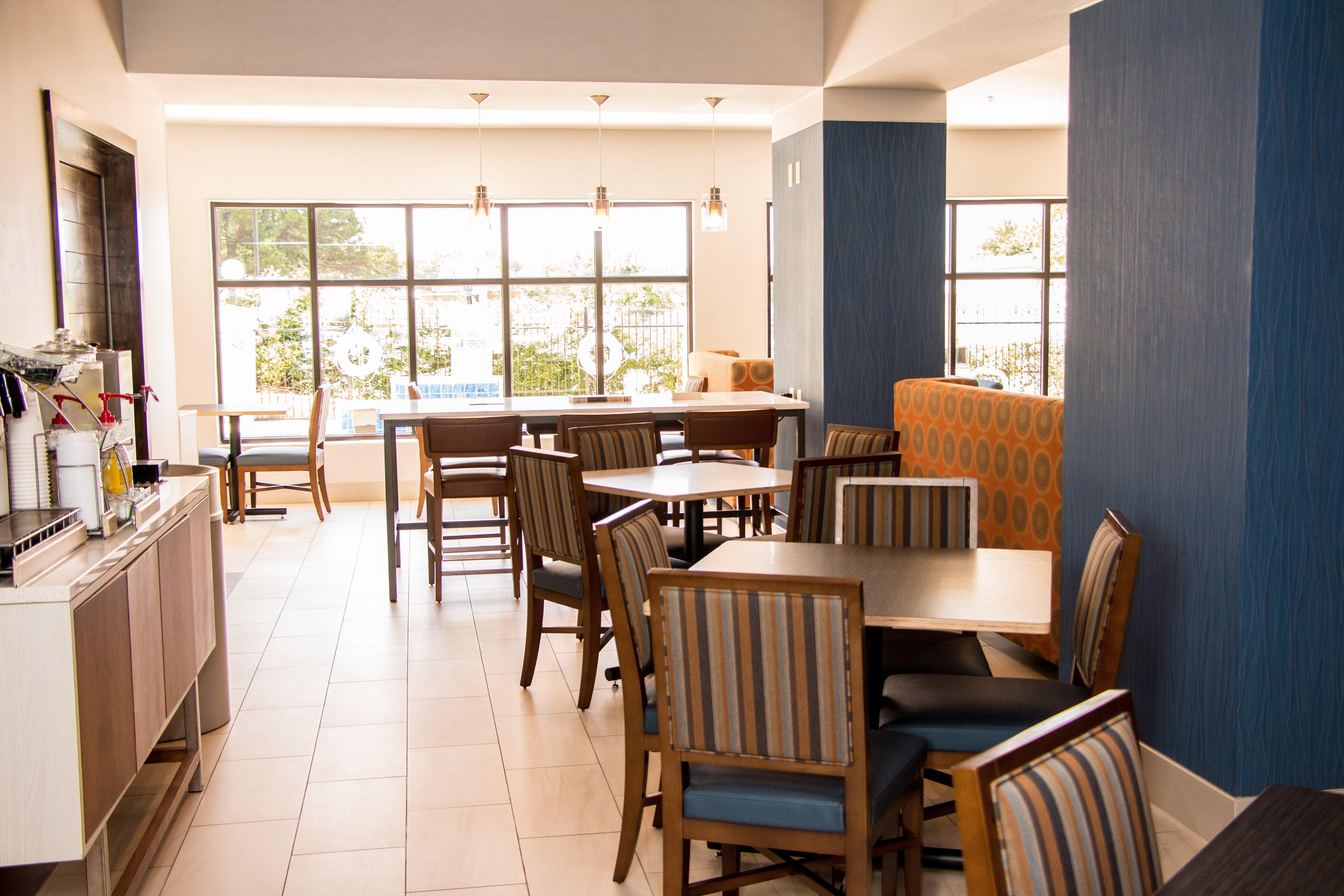 restaurant cafeteria