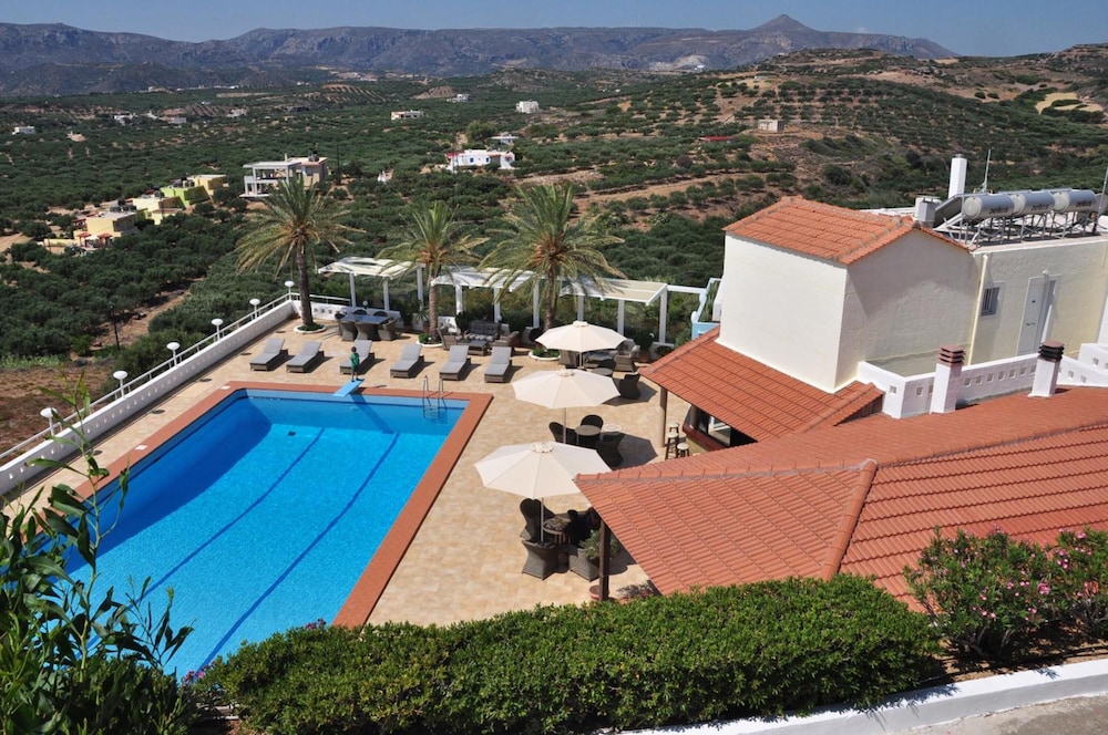 CASTRI VILLAGE HOTEL 43/50