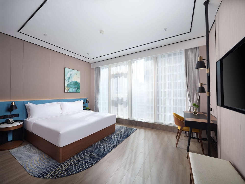ROOM, KING BED, ACCESSIBLE