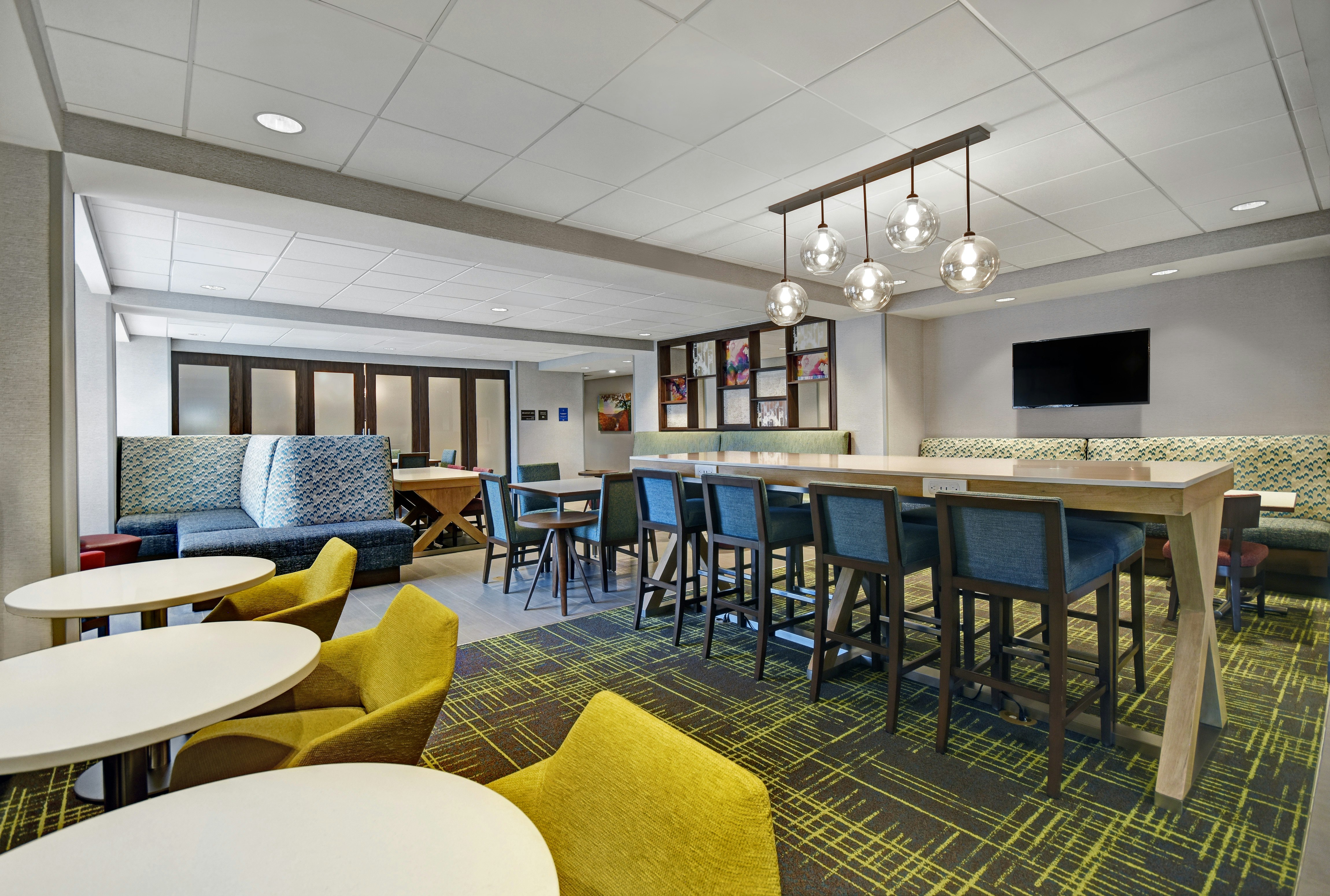 Hampton Inn Cave City 20/24