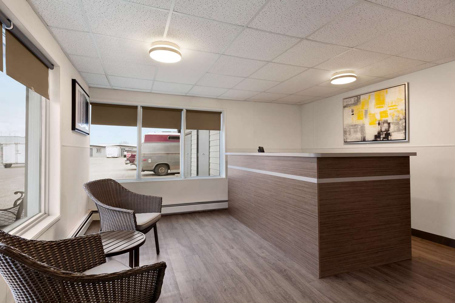 Howard Johnson by Wyndham Grande Prairie 7/32