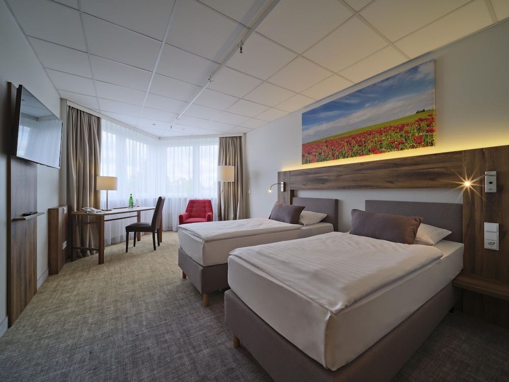 Business, Convertible Double Bed