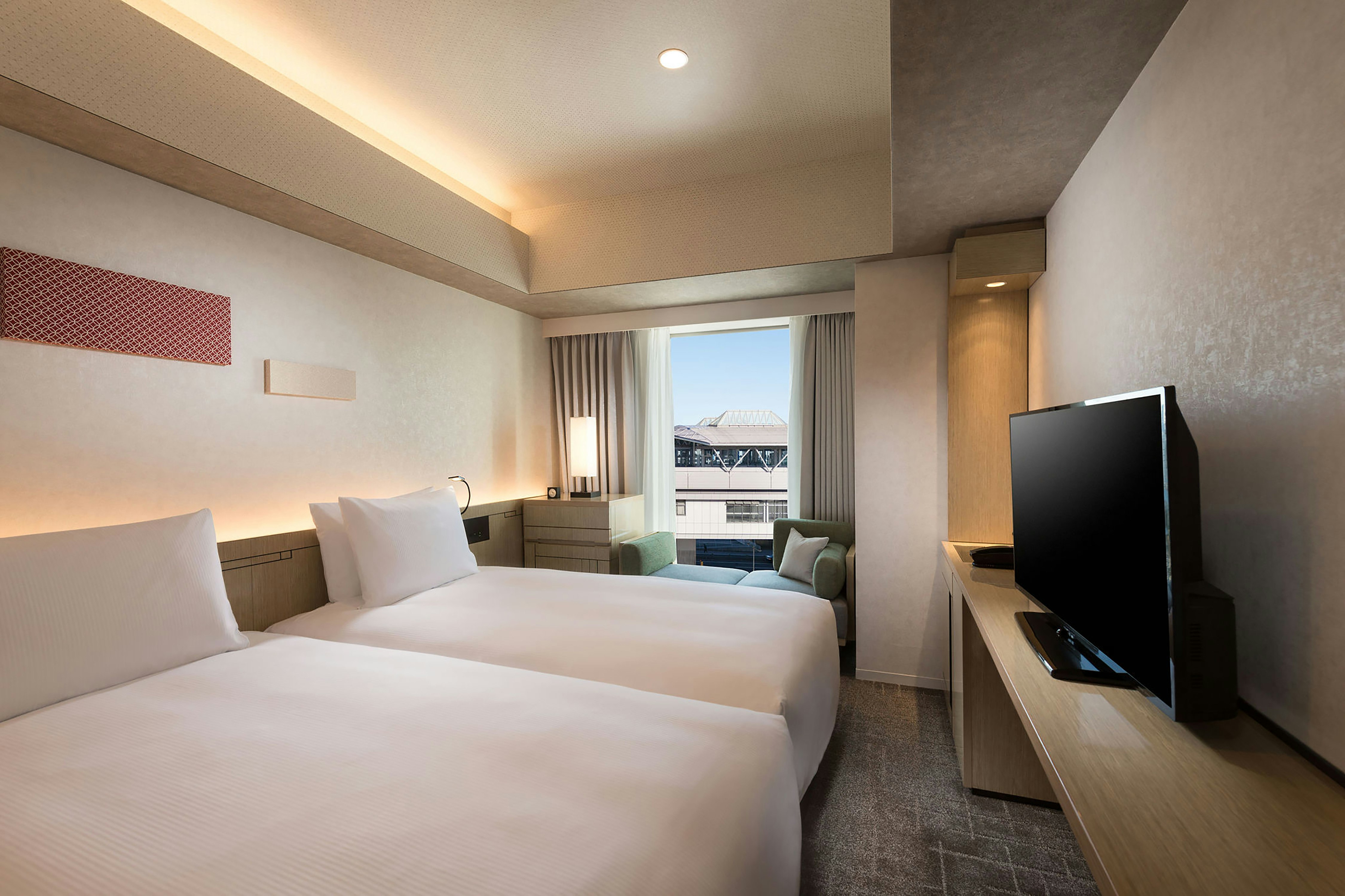 DELUXE, TWIN BEDS