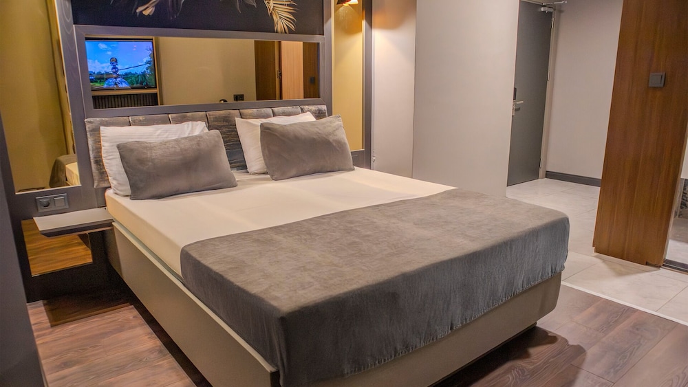 STANDARD, DOUBLE BED