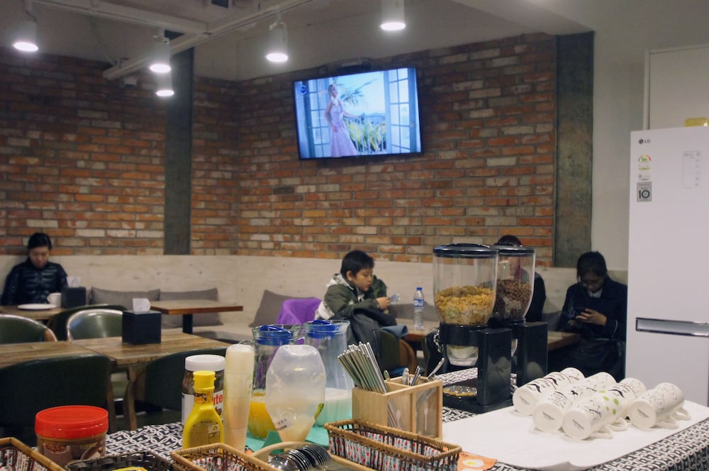 EHWA HOTEL MYEONGDONG 43/69