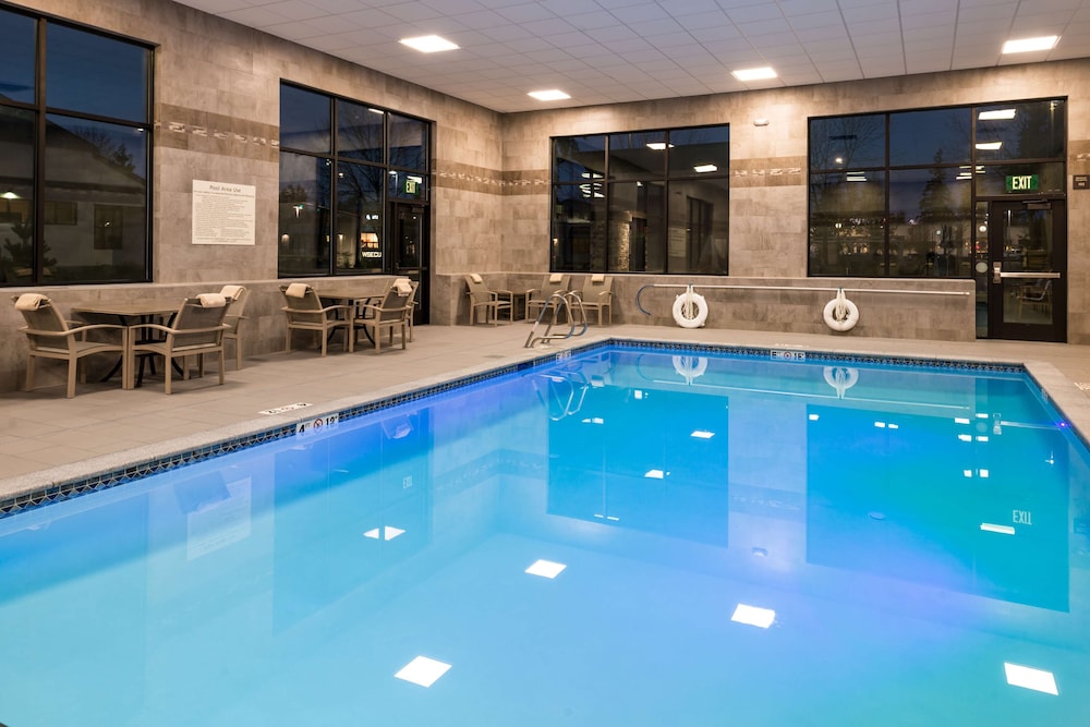 Hampton Inn & Suites Olympia Lacey 2/47