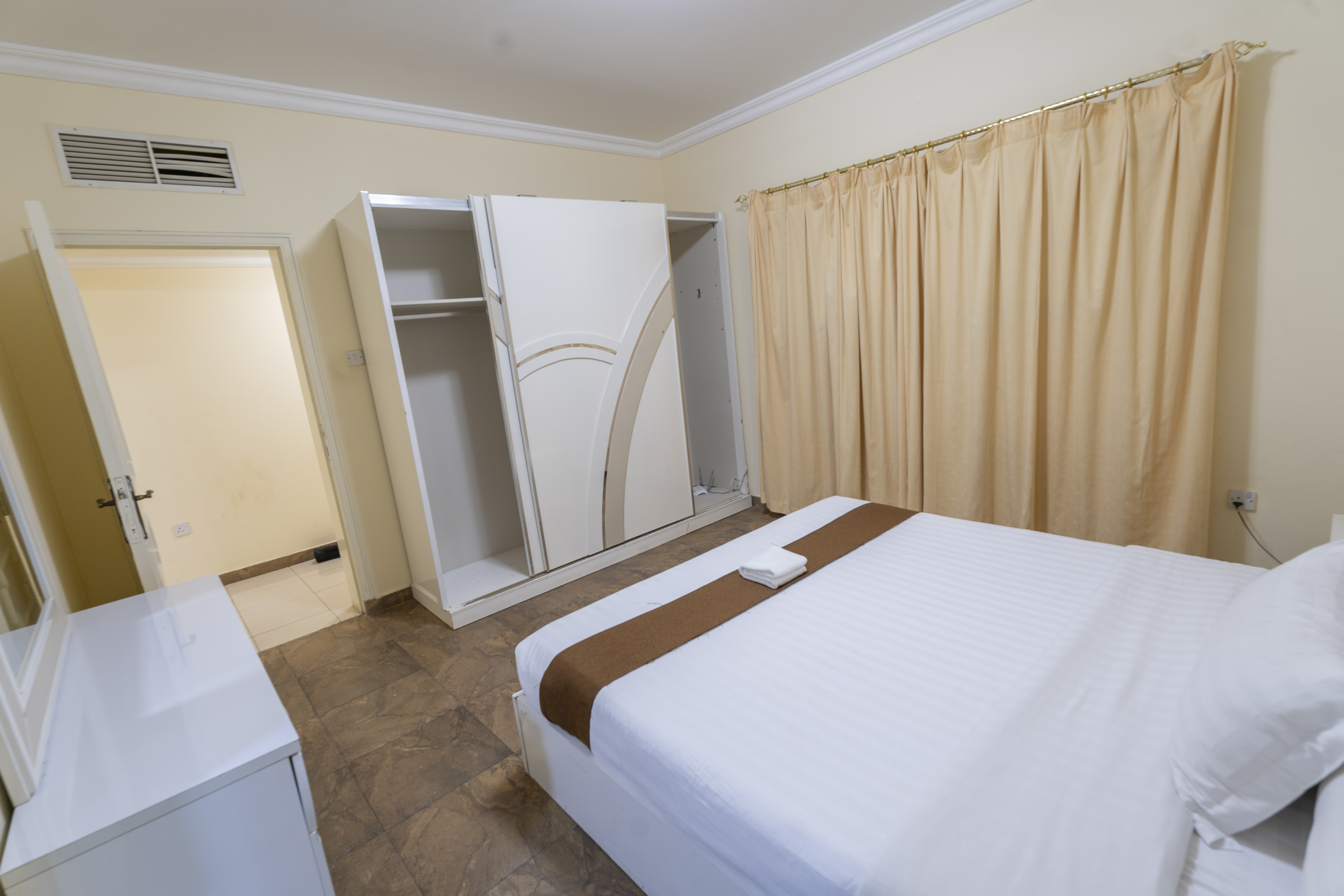 Majestic hotel Bahrain 8/22