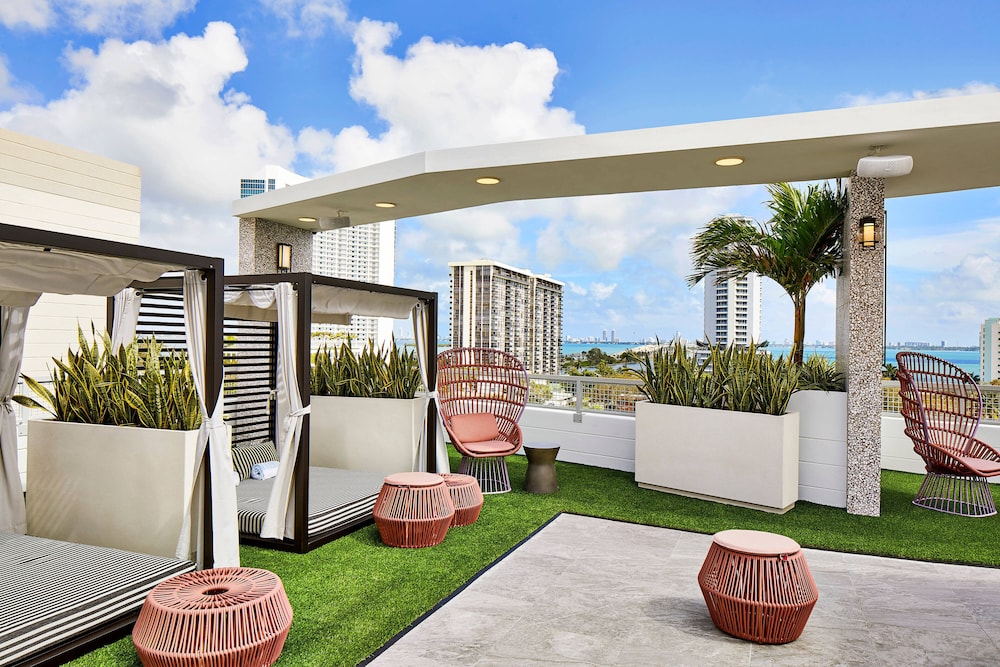 Ac Hotel By Marriott Miami Wynwood 3/61