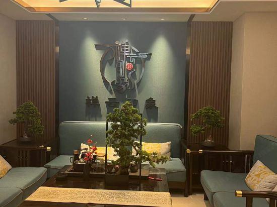 Vienna International Hotel (Tianjin Meijiang Convention and Exhibition Center) 27/35