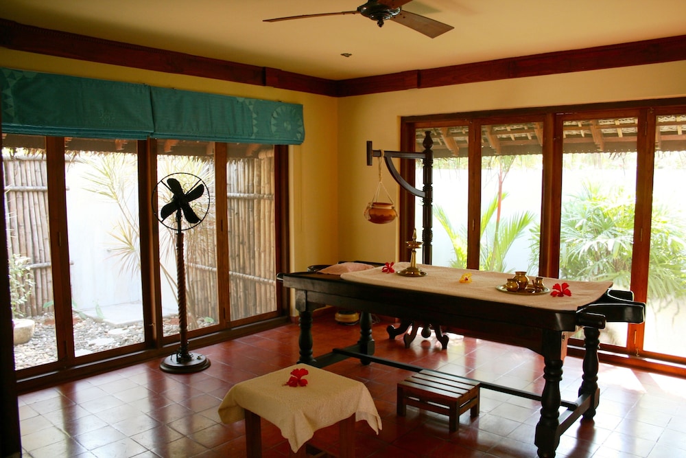 NEELESHWAR HERMITAGE 11/42