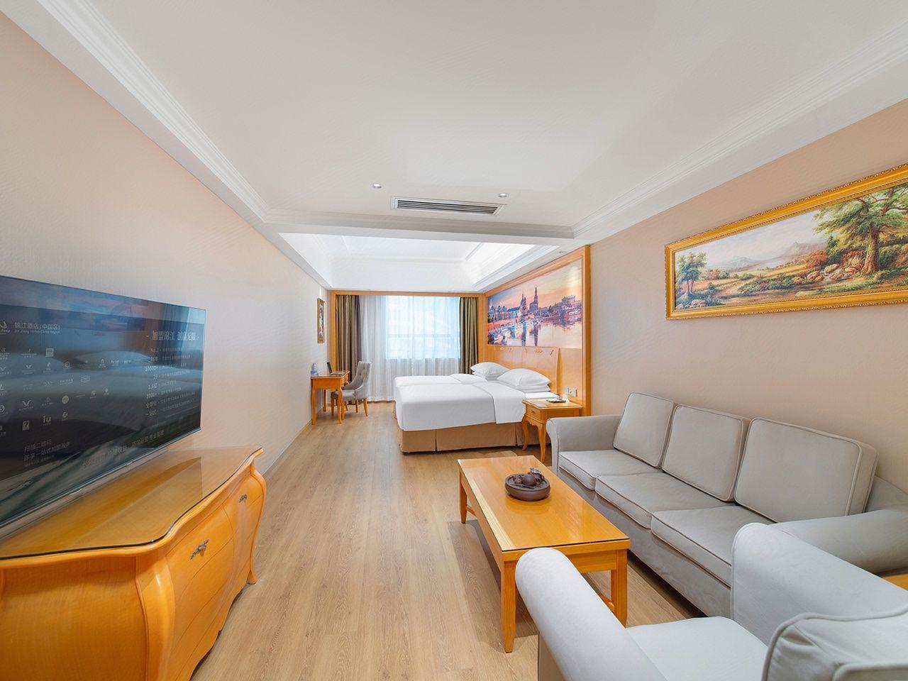 Vienna International Hotel (Shenzhen Buji Dafen Metro Station) 27/41
