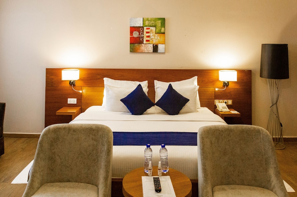 AH Hotel and Conference 19/50