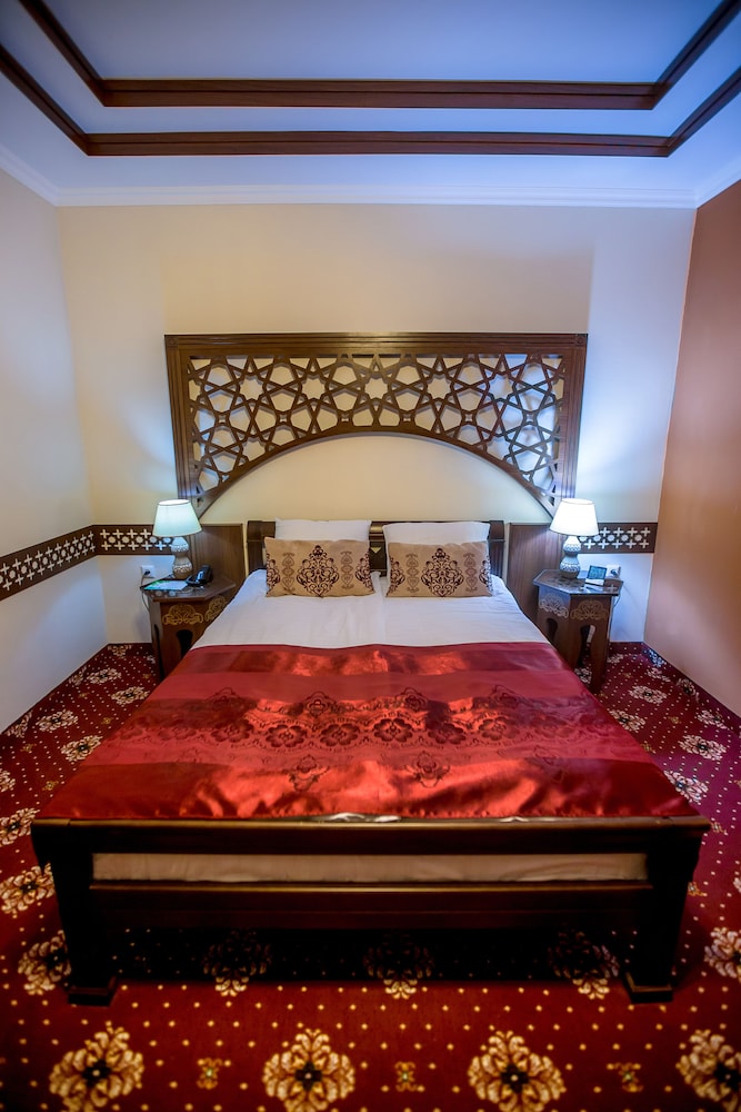 Arkanchi Hotel 18/48