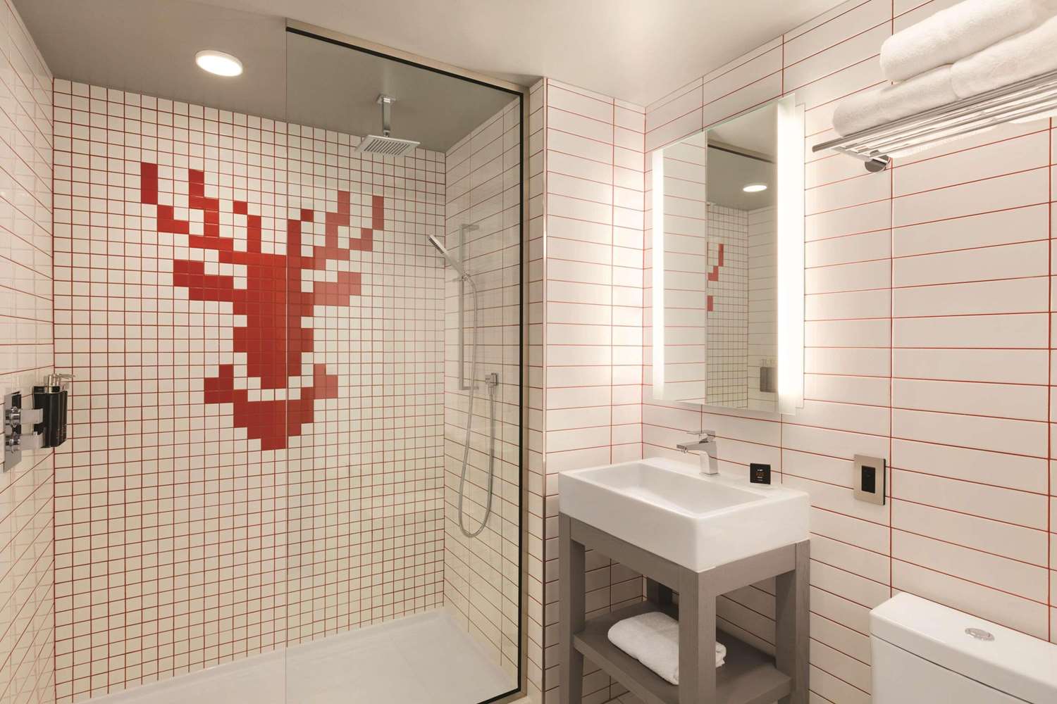 Radisson Red Minneapolis Downtown 44/44