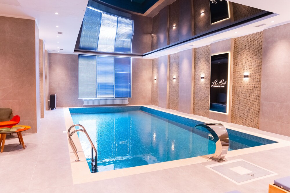 Park Dedeman Almaty 37/64