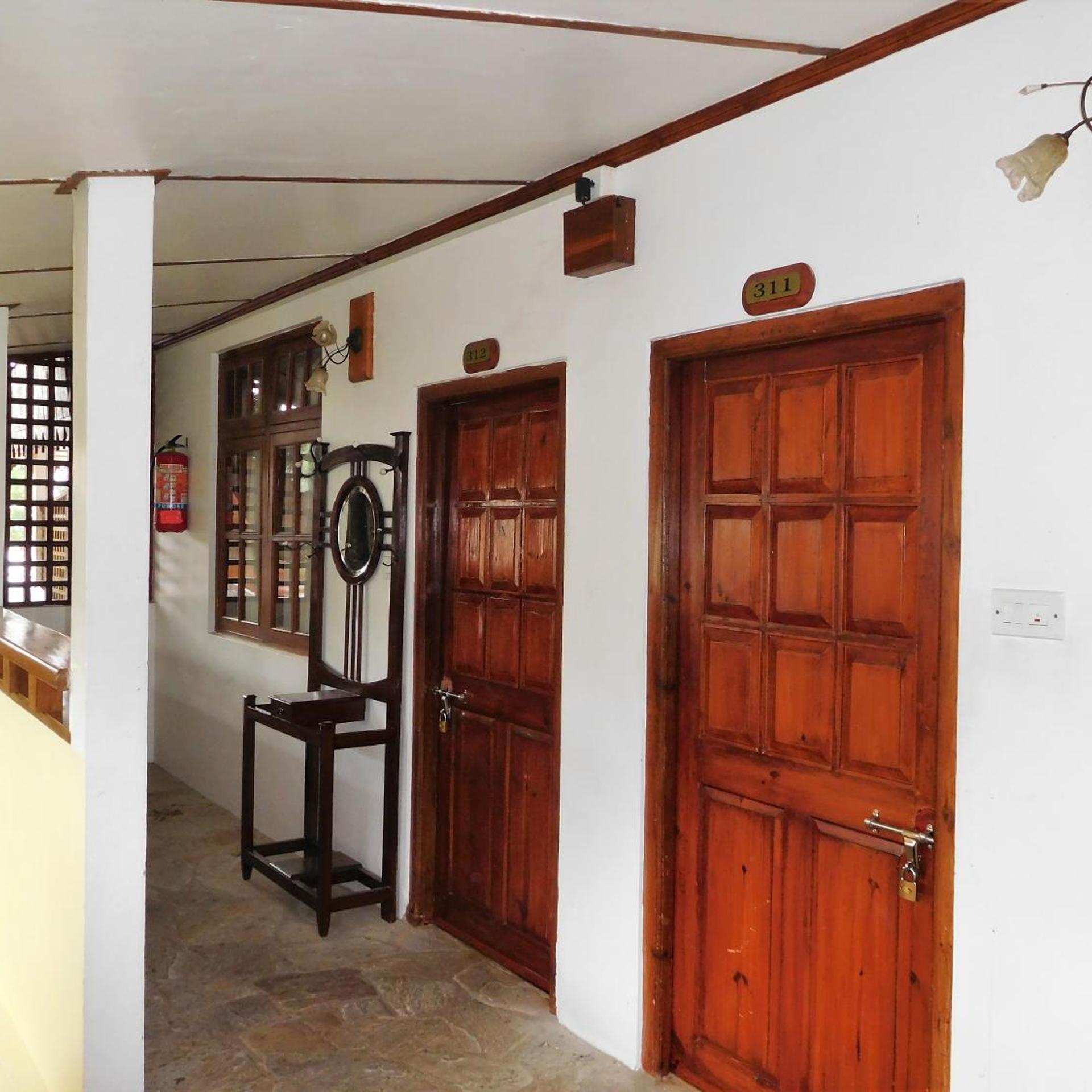ROYAL HERITAGE-TRIPURA CASTLE 25/55