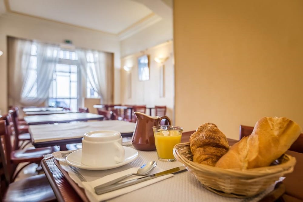 Saint Maurice Hotel 49/62