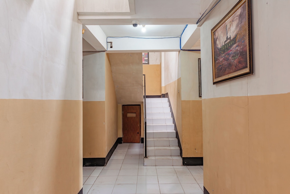 Hotel O Ilir Barar I Near Rumah Sakit Islam Siti Khadijah Formerly Maleo Hotel 7/28