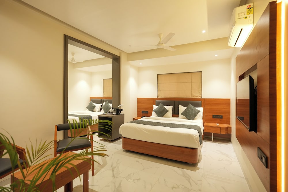 Hotel Sai Kamal 32/57