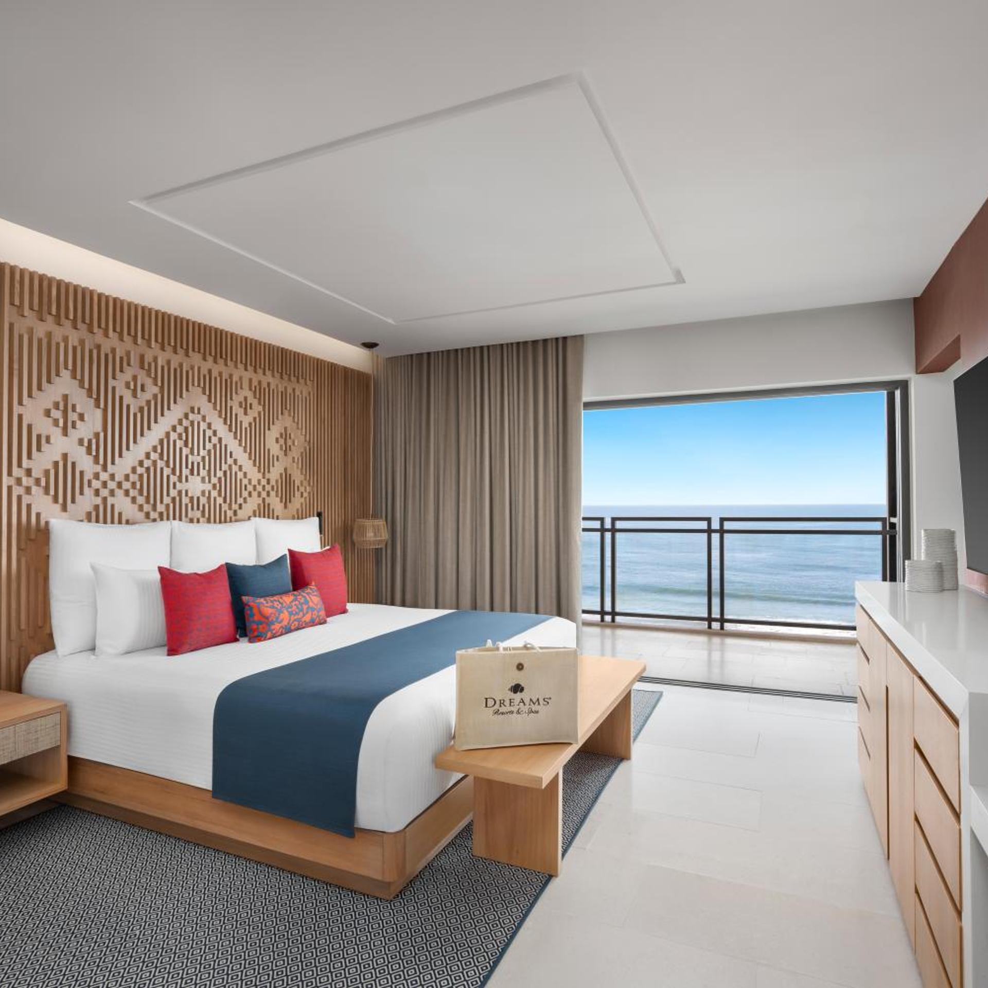 Preferred Club, Panoramic, Suite, Ocean Front