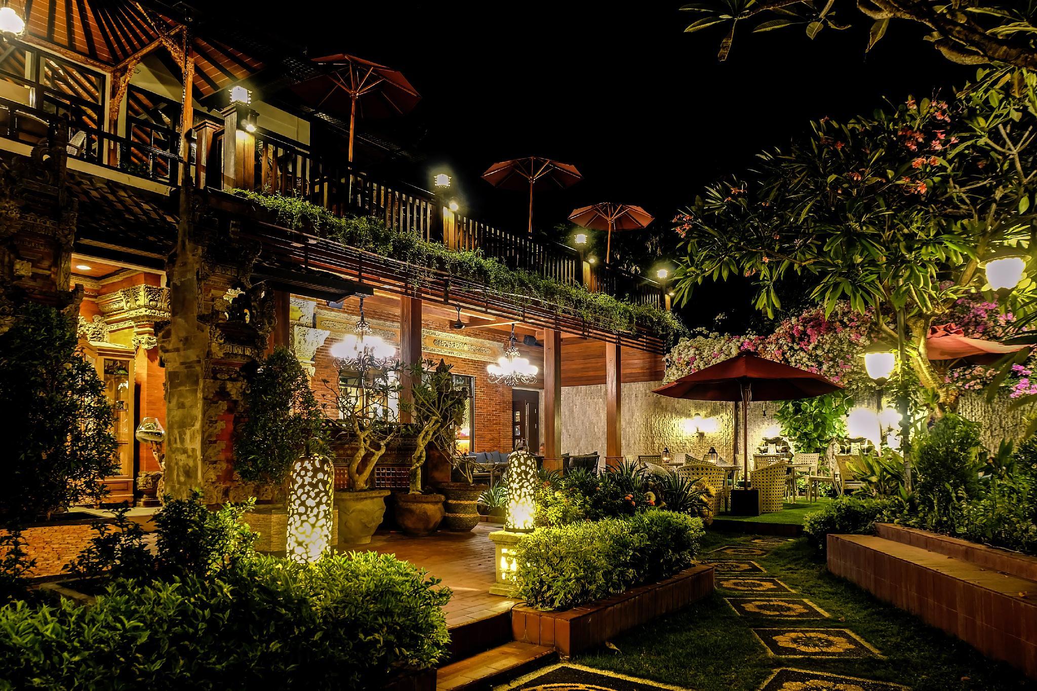 Ari Putri Hotel 34/47