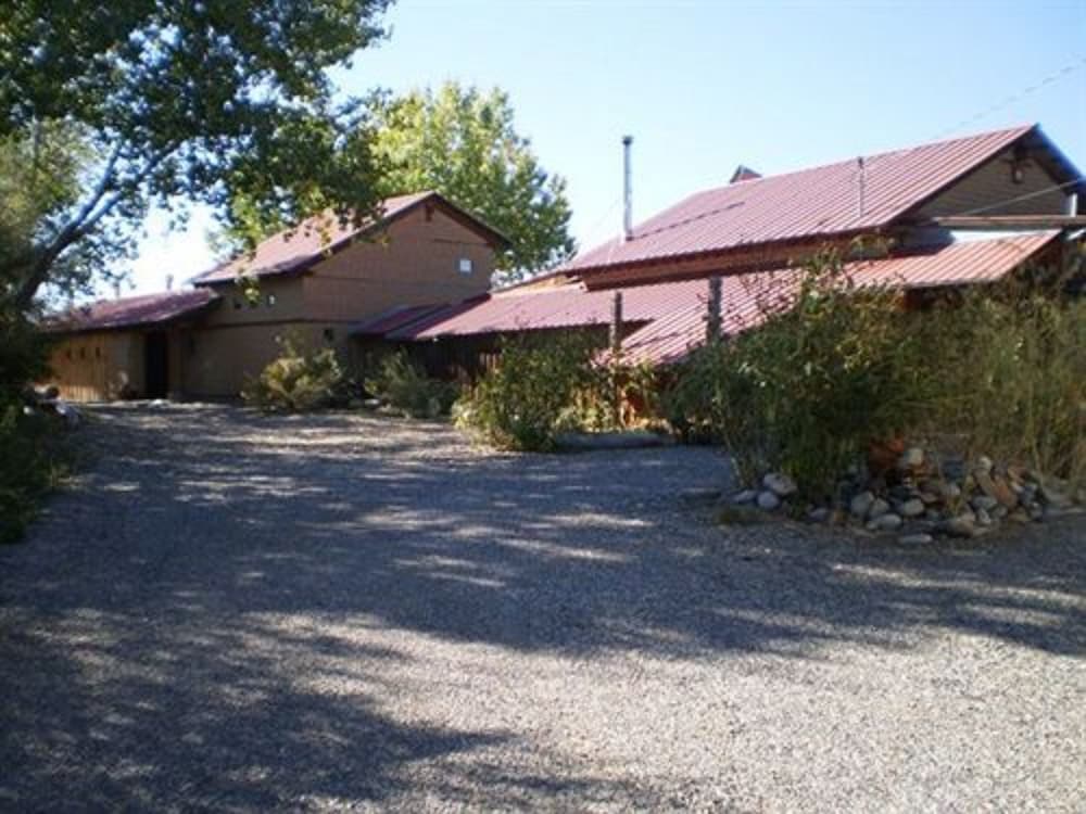Silver River Adobe Inn 21/22