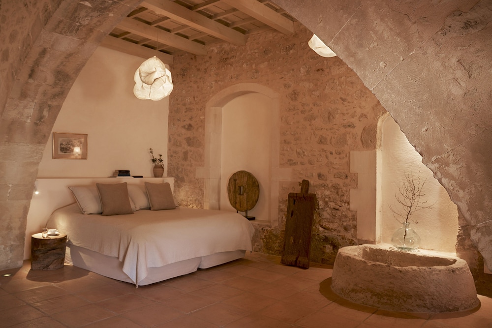 Suite, Double Bed, 2 Sofa