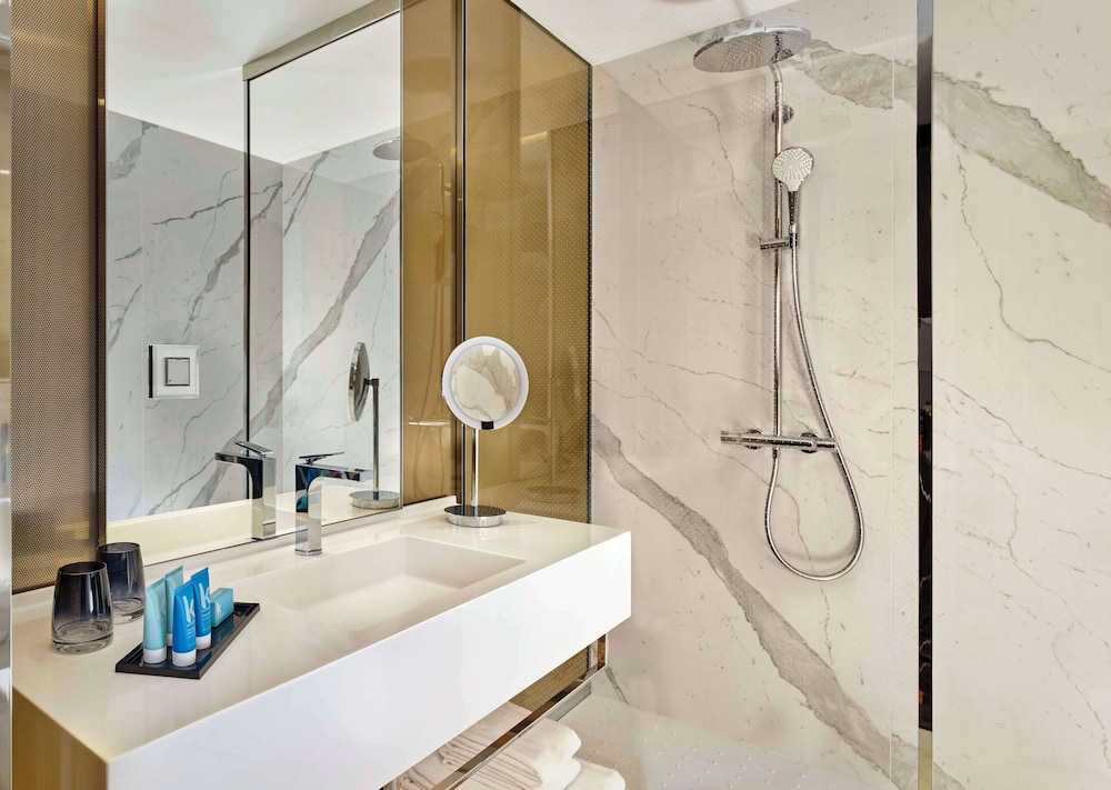 art'otel Zagreb Powered by Radisson Hotels 63/68