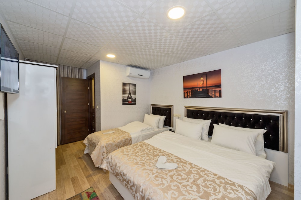 Paradise Airport Hotel 15/53