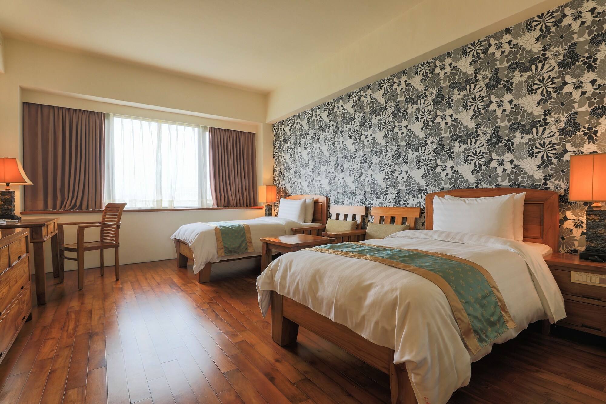 SUPERIOR, TWIN BEDS