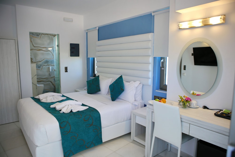 LUXURY, QUEEN BED, SEA VIEW