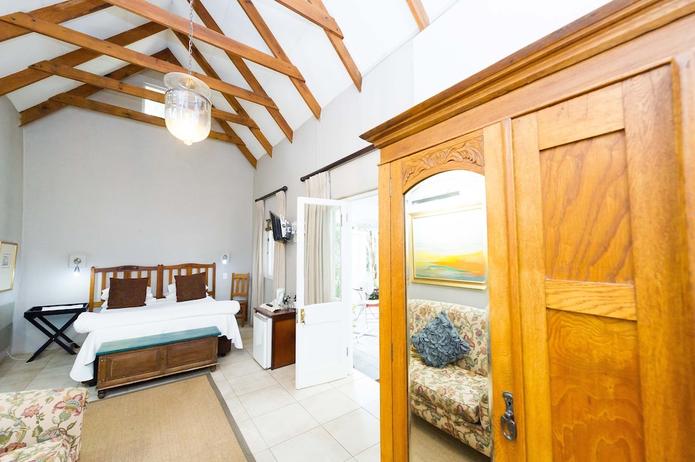 Osborne House - Guest House 18/72
