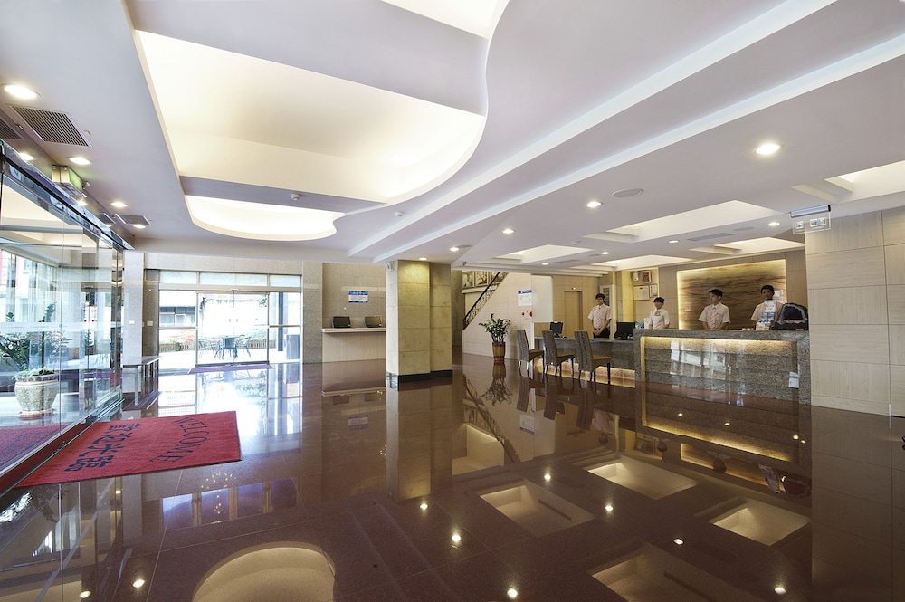 Ocean Hyaline Hotel 8/47