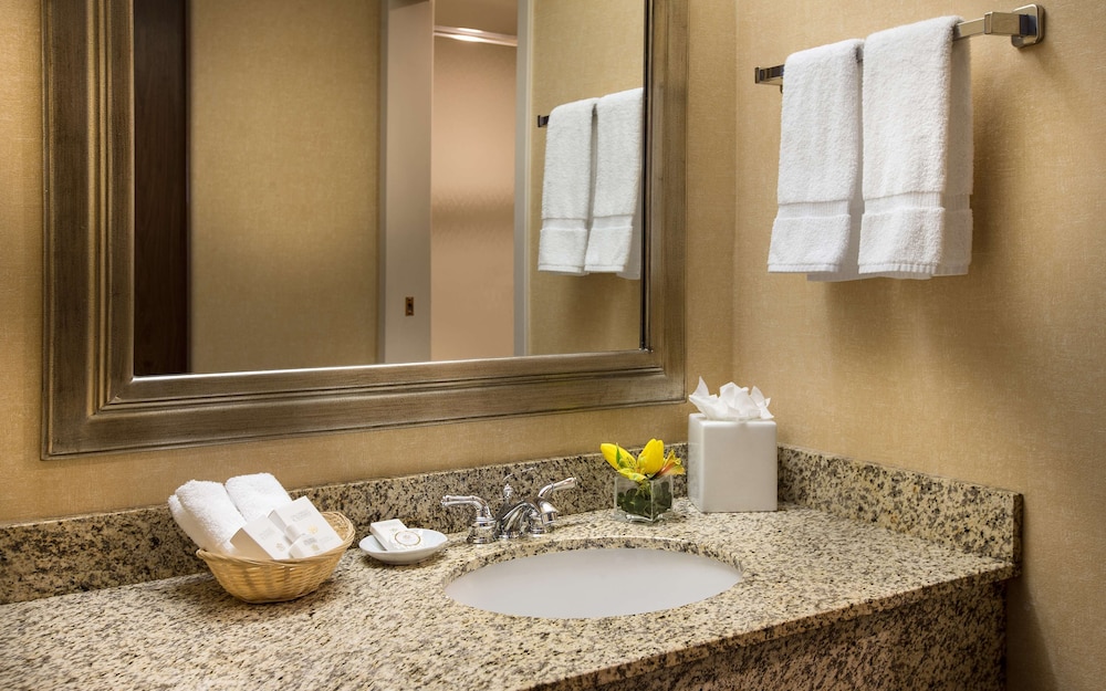 Coast Gateway Hotel SeaTac 29/30