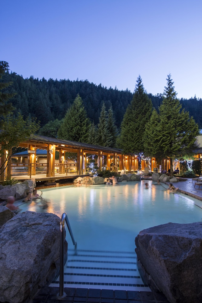 Harrison Resort Hot Springs 4/68
