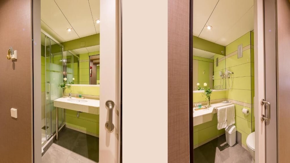 Bonanova Suite 13/58