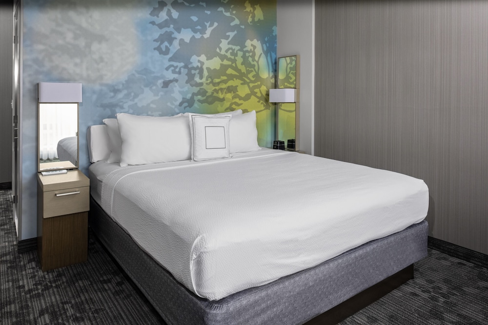 Courtyard by Marriott East Lansing Okemos 18/41