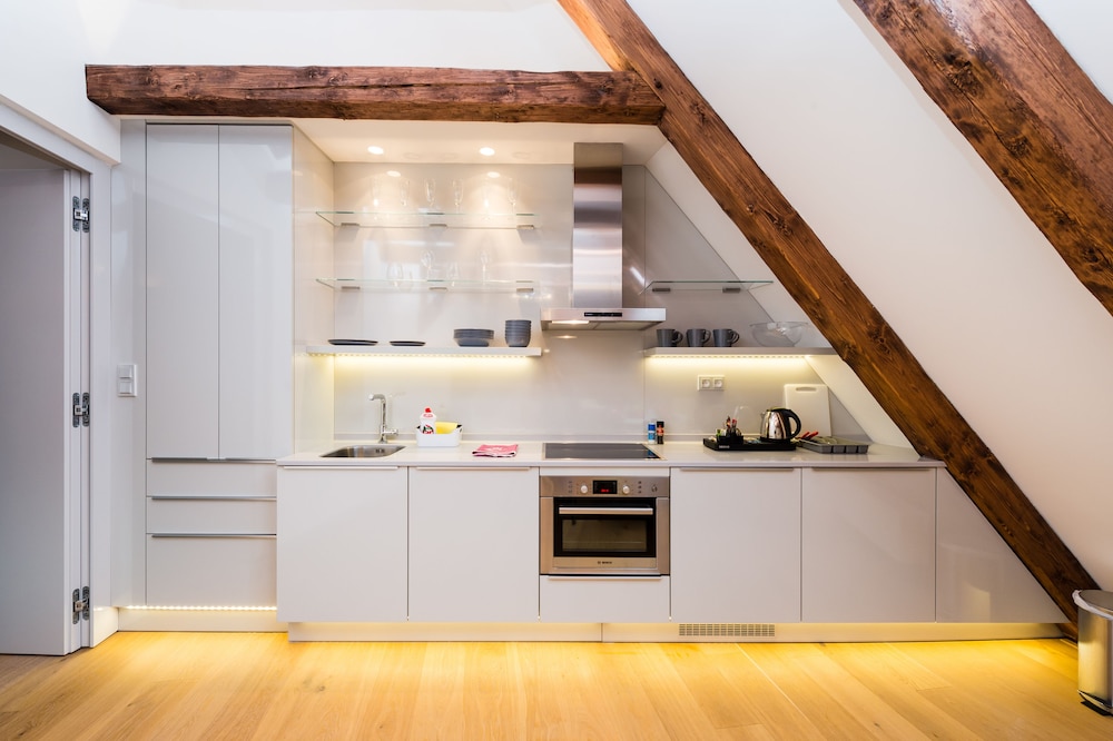 Empirent Apartments Prague Castle 8/50