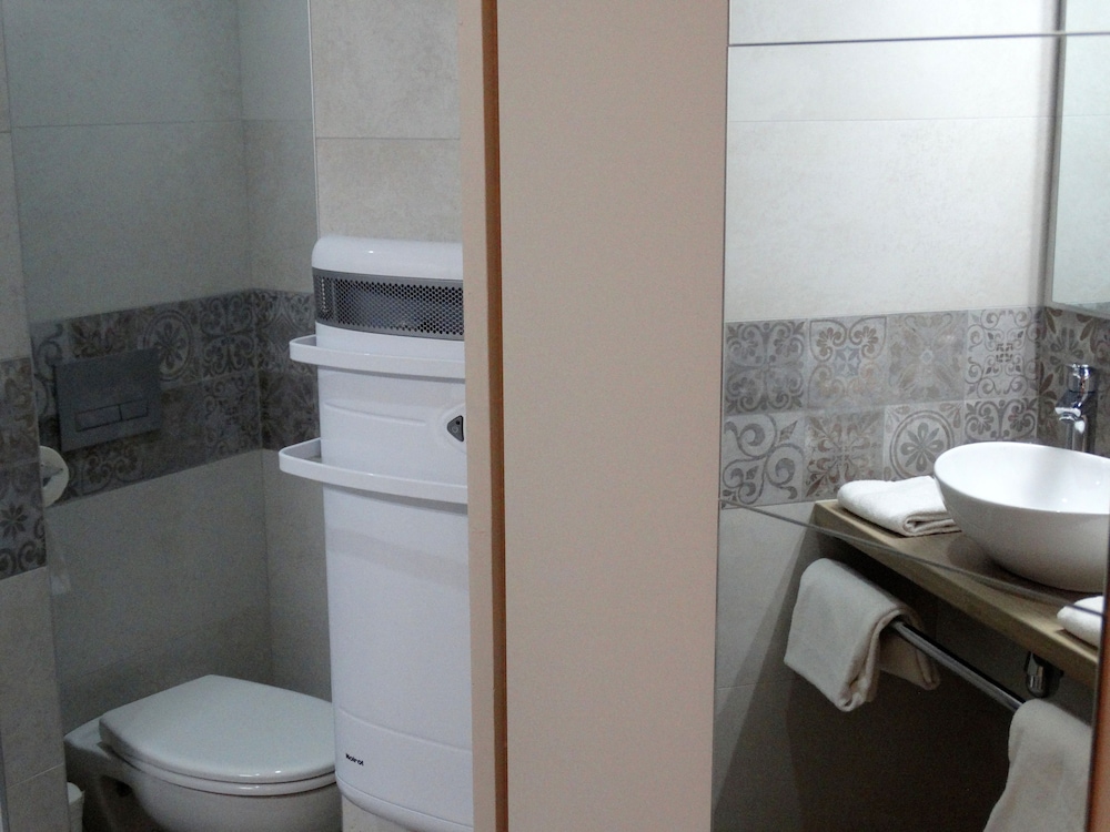 Le Castel Fleuri Hotel 12/61